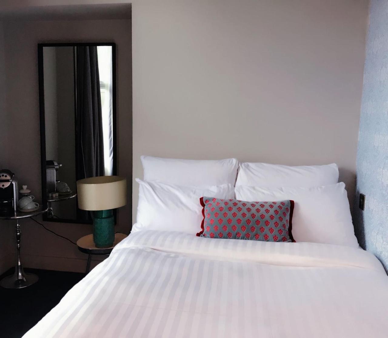เฮ้าส์ เบดรูมดับลิน Hotel ภายนอก รูปภาพ